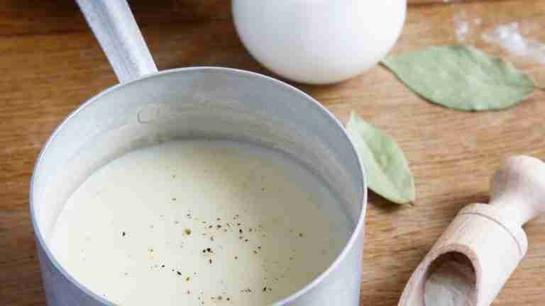 How to make Bechamel or classic White Sauce